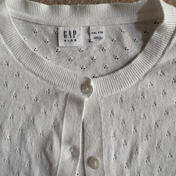 GAP Pointelle Button-up Cardigan - Picture 2 of 3